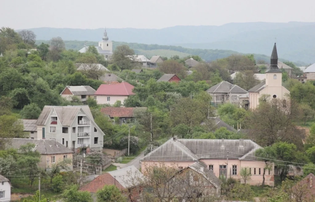 Гута Закарпаття: село склоробів, «Злата Гута» і тихий край біля словацького кордону