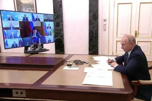Володимир Путін на нараді щодо заборони експорту дизельного пального